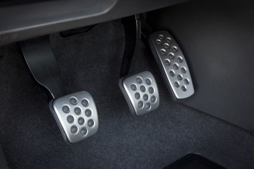 Cùng Hyundai Cà Mau tìm hiểu cách chỉnh côn xe ô tô